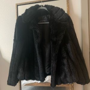 Donna Saylers Fabulous Furs Fur Coat